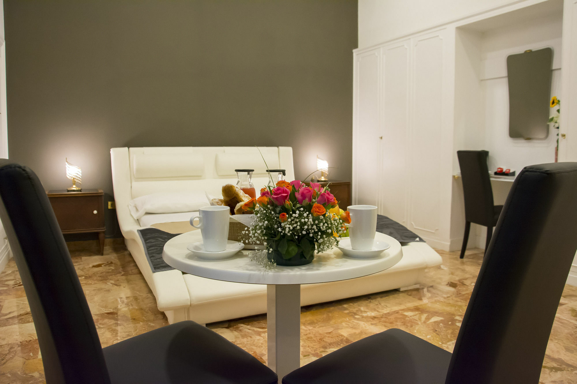 Il Ventre Di Napoli " Costantinopoli" Hotel Екстериор снимка