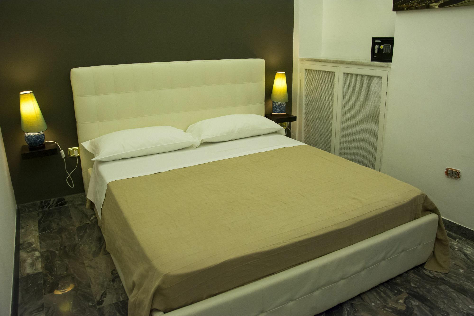 Il Ventre Di Napoli " Costantinopoli" Hotel Екстериор снимка
